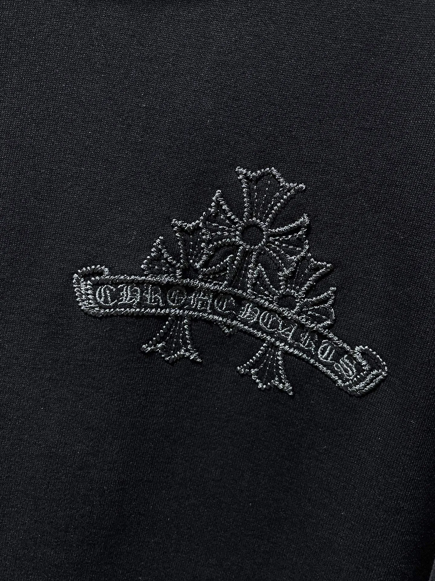 P260 Chrome Hearts Autumn and Winter 2025 Counter Synchronization Chrome Cross Roller Embroidery Hooded Sweatshirt Vacuum Embroidery Method! Heavy embroidery! ! ! Tens of thousands of needles! ! Improved customized version of 1:1 high-gram weight high-quality fabric Recommended color: Specially customized mud lime Black Size: S, M, L, XL